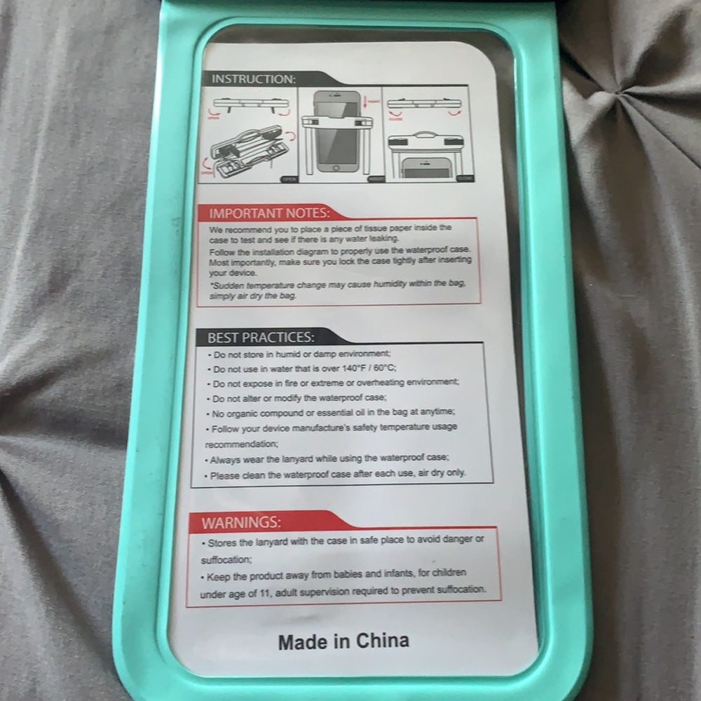 Waterproof case - Picture 2 of 2